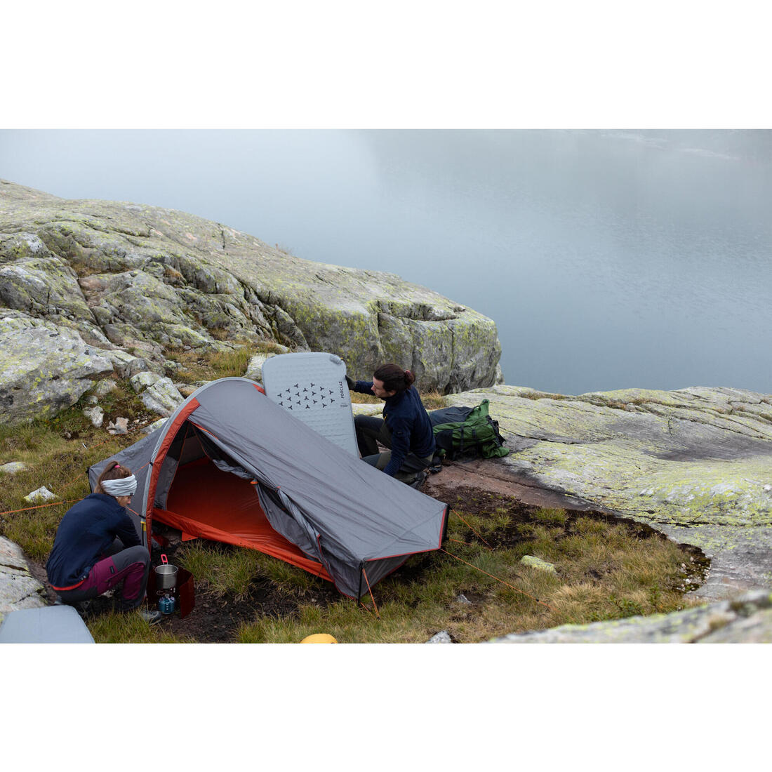 Aislante autohinchable de trekking, talla L, 180 x 52 cm, MT100 - Image 10