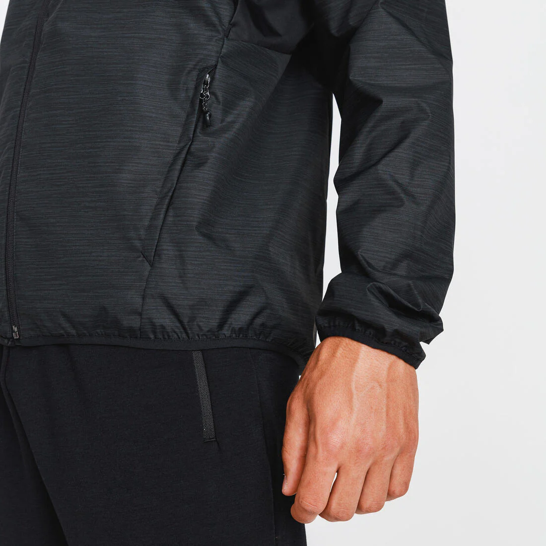 CHAQUETA IMPERMEABLE DE RUNNING HOMBRE KIPRUN RUN 100 NEGRO - Image 12