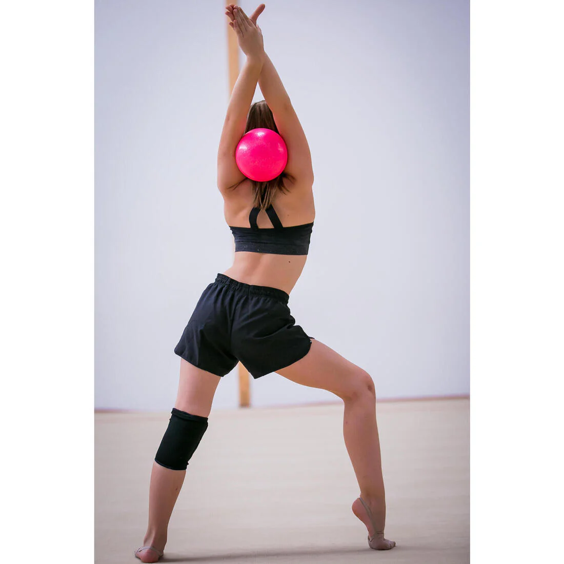 Pelota de Gimnasia Rítmica 165 mm Rosa Neón - Image 9