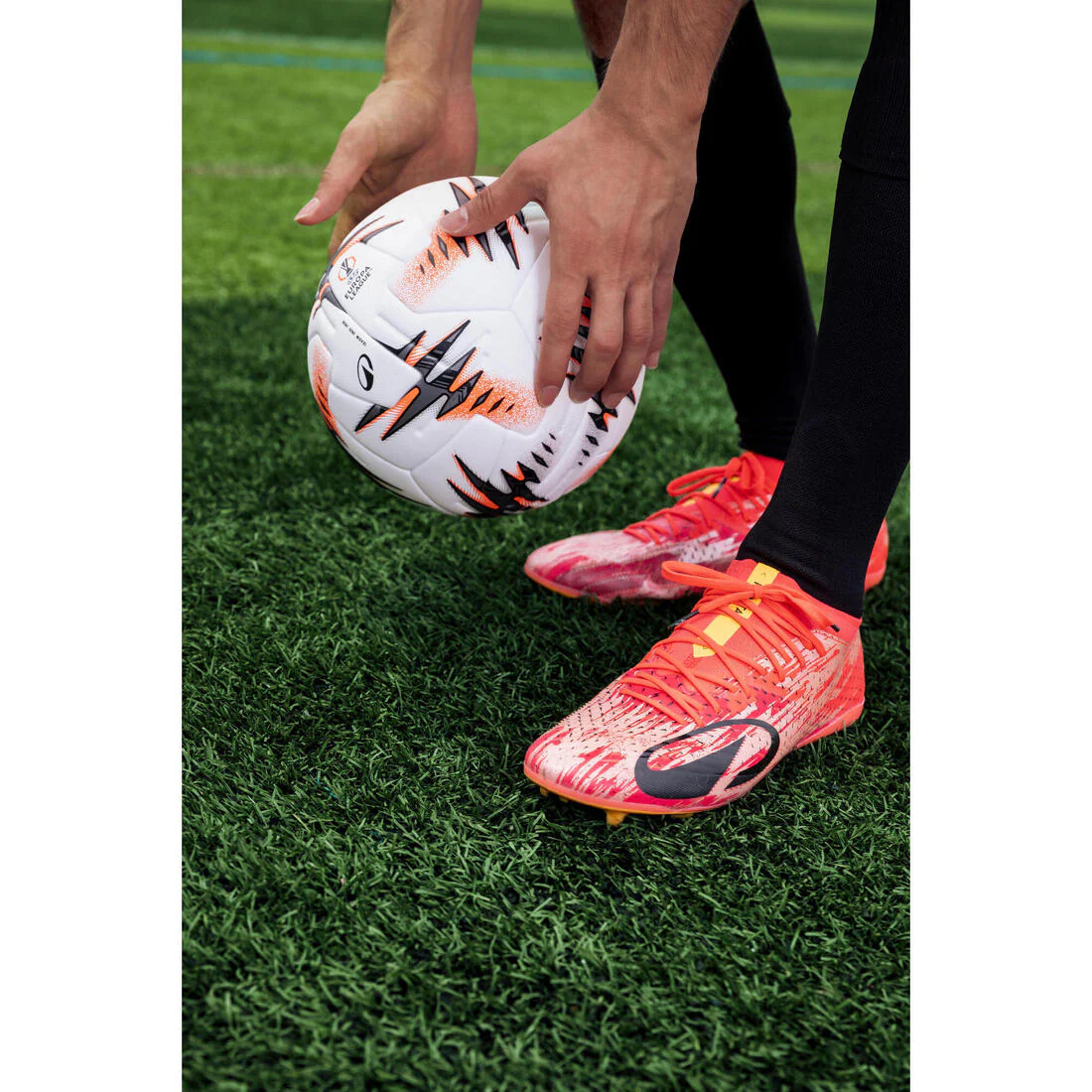 Pelota de Fútbol Oficial UEFA Europa League 25/26 N° 5 - Con Caja de Colección - Image 7