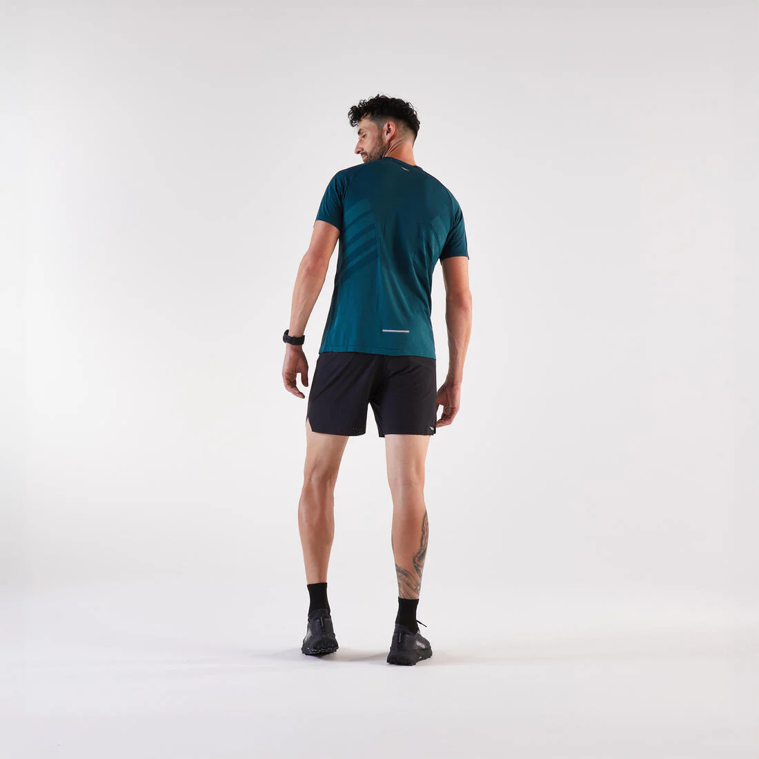 T-shirt de running sans coutures homme - kiprun run 500 confort noir - Image 15