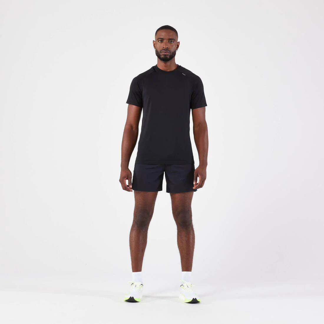 T-shirt de running sans coutures homme - kiprun run 500 confort noir - Image 4