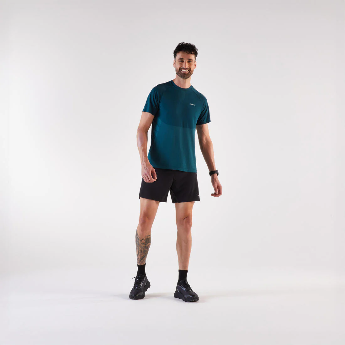 T-shirt de running sans coutures homme - kiprun run 500 confort noir - Image 5