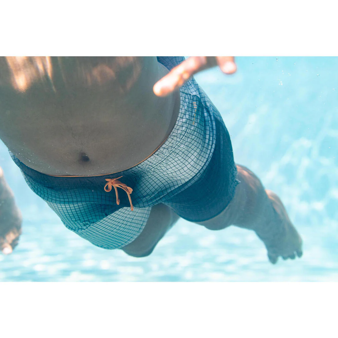 SHORTS LARGOS NATACIÓN 100 HOMBRE - Image 11