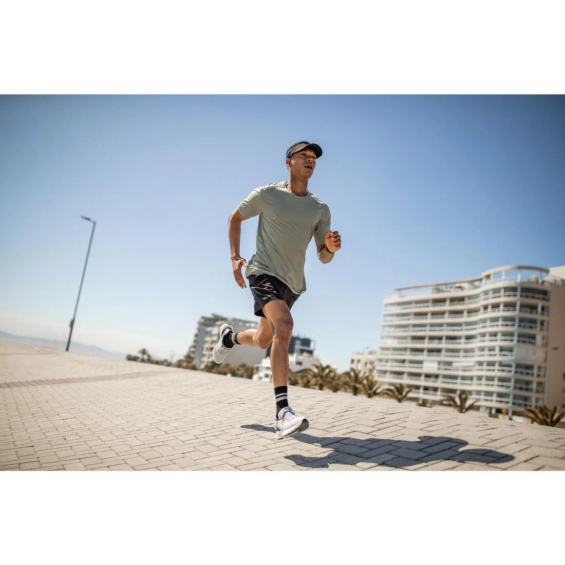 Shorts running transpirable 2 en 1 hombre - Dry 550 negro - Image 15