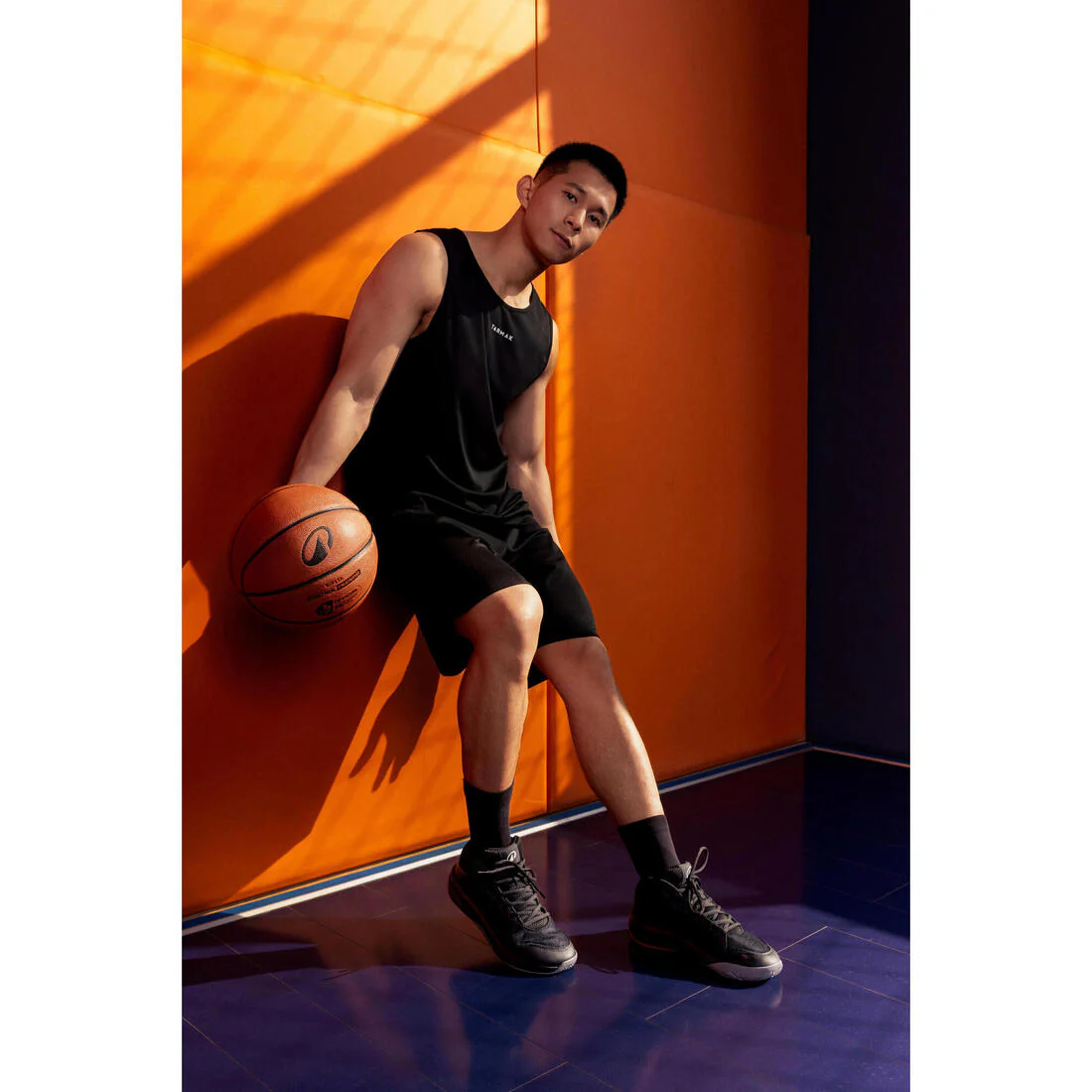 Zapatillas de baloncesto ESSENTIAL 100 ADULTO - negro - Image 10