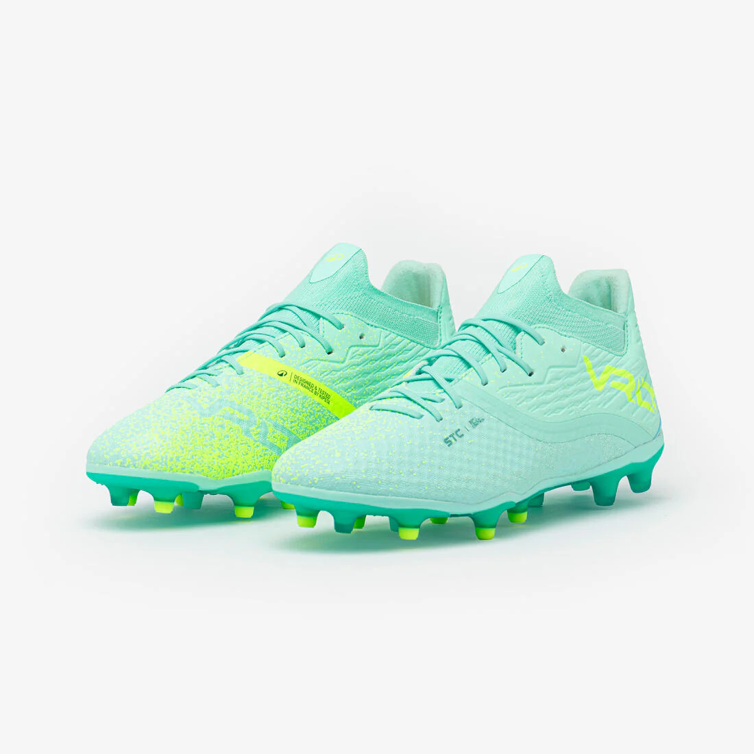 Botines de Fútbol Viralto III 3D Airmesh Campo Natural FG Negros - Image 3
