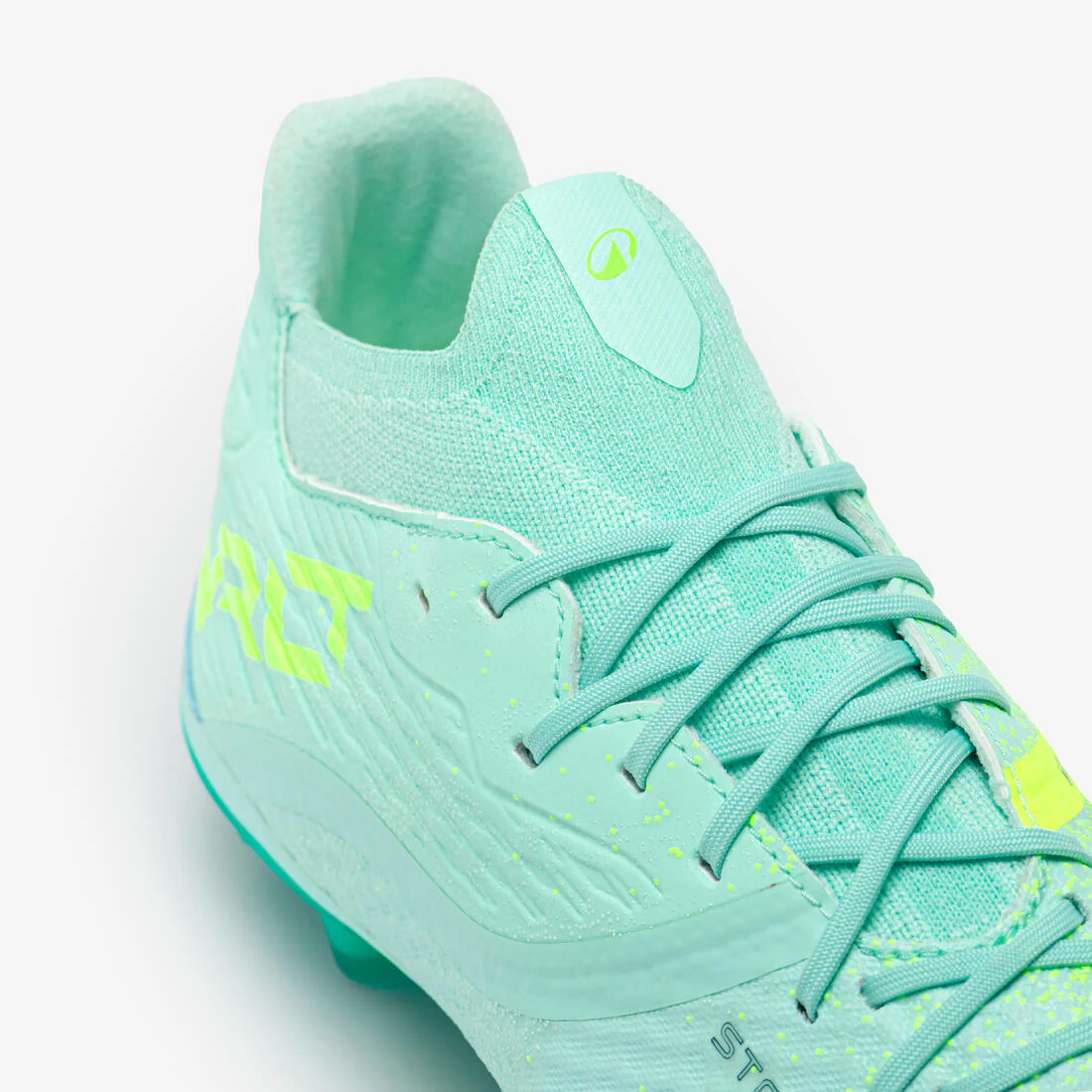 Botines de Fútbol Viralto III 3D Airmesh Campo Natural FG Negros - Image 9